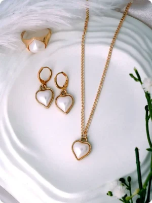 Luxury Pearl Heart Pendant & Earring Set