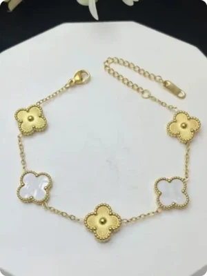Elegant Four-Leaf Clover Bracelet